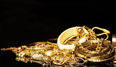 Θύμα απατεώνων γόνος γνωστής εφοπλιστικής οικογένειας με λεία κοσμήματα αξίας 1 εκατ.ευρώ