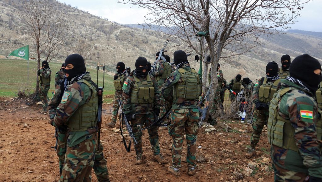 Ιράν: Tουλάχιστον έξι Κούρδοι μαχητές νεκροί σε συγκρούσεις με τους Φρουρούς της Επανάστασης