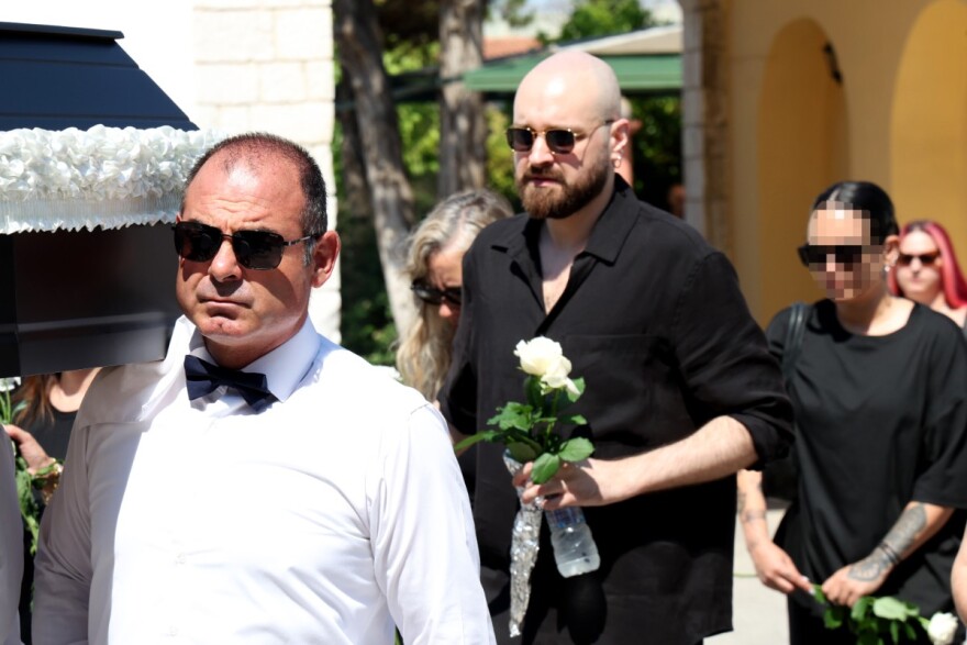 Σε κλίμα βαθιάς συγκίνησης συγγενείς και φίλοι είπαν το τελευταίο «αντίο» στον Μ.Μόσιο (φωτο)