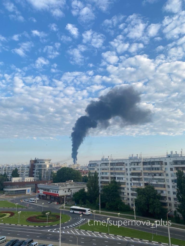 Oι Ουκρανοί κτύπησαν με σύστημα πολλαπλής εκτόξευσης HIMARS ρωσικό υποσταθμό ηλεκτρικής ενέργειας στο Μπέλγκοροντ