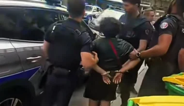 Αλγερινός ανήλικος τρομοκρατούσε  τουρίστες και οδηγούς στο Παρίσι