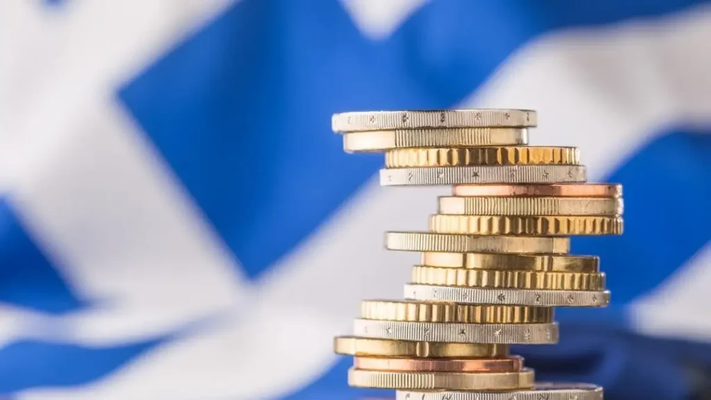 Πλησιάζει το 1 τρισ. το εθνικό έλλειμμα! –  Το κράτος λεηλατεί τα Ταμεία – «Κίνδυνος-θάνατος» για το ΕΦΚΑ
