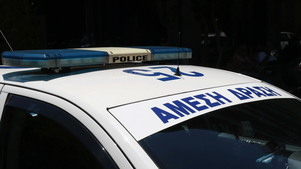 Θεσσαλονίκη: Χειροπέδες σε 43χρονο που προσπάθησε να κτυπήσει την 9χρονη ανιψιά του με λουρί σκύλου