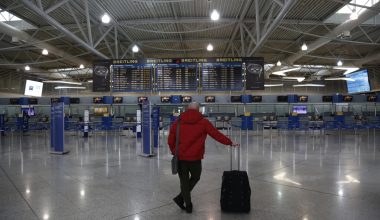 Ανησυχία για τα νέα συστήματα ασφαλείας στα αεροδρόμια: «Θα φέρουν χάος και τεράστιες ουρές»
