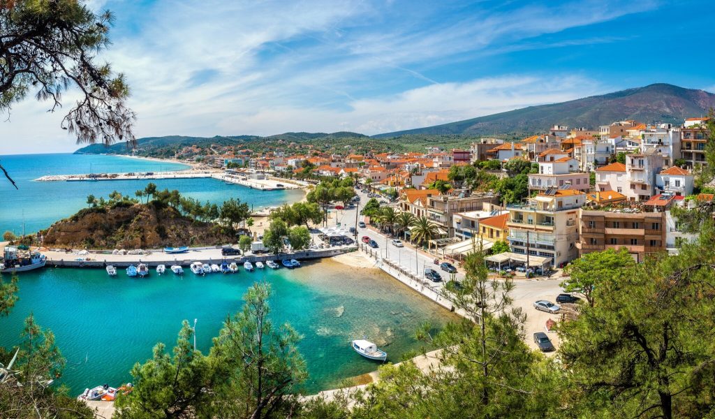 Οικονομικές διακοπές στην Ελλάδα: Τα 7 νησιά που παραμένουν προσιτοί προορισμοί για το καλοκαίρι
