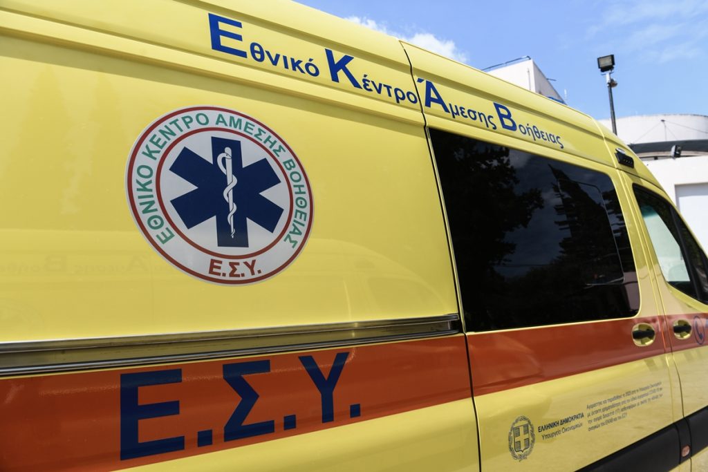 Ζάκυνθος: «Γουρούνα» συγκρούστηκε με λεωφορείο – Δίνει μάχη για τη ζωή του νεαρός τουρίστας