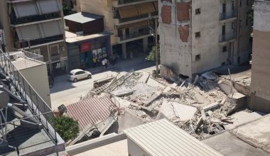 Πετράλωνα: Σε εξέλιξη οι έρευνες για την κατάρρευση της πολυκατοικίας – Εκκενώθηκε και δεύτερο κτίριο