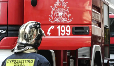 Κατέρρευσε τμήμα μεσοτοιχίας σε υπό κατασκευή πολυκατοικία στο Μαρούσι και έπεσε σε διπλανό σπίτι – Ένας τραυματίας