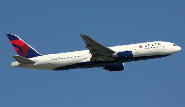 Σικάγο: Πυροτέχνημα χτύπησε αεροσκάφος της Delta