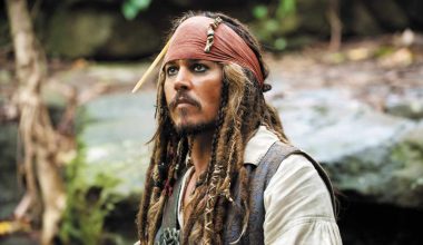 Τζόνι Ντεπ: Ο «Captain Jack Sparrow» εδώ και 15 χρόνια χαρίζει χαμόγελα σε παιδιατρικές κλινικές