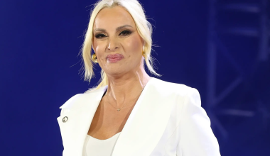 Π.Ζήνα: «Έχω ζήσει μαγικά πράγματα με τον Ν.Σφακιανάκη – Στις συναυλίες που κάναμε μαζί γινόταν λαϊκό προσκύνημα»