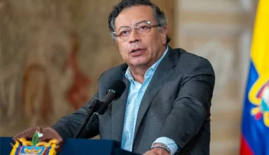 Ερωτήματα προκαλεί το «κάλεσμα για μαζική κινητοποίηση» του Γκουστάβο Πέτρο λίγο πριν φύγει από την εξουσία