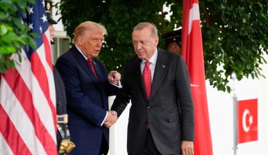 Οριστικό: Άκυρη η επίσκεψη Ν.Τραμπ-Π.Χεγκσεθ στην Αθήνα: Πάνε μόνο στην Τουρκία – Στεφάνι στο μαυσωλείο του Κεμάλ!