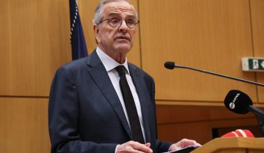 Ο Αντώνης Σαμαράς άνοιξε πάλι τον φάκελο των κυβερνητικών υποκλοπών μέσω Predator