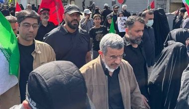 «Ξανά» ζωντανός ο πρώην πρόεδρος του Ιράν – Στην κηδεία του Χαμενεΐ ενώ είχε κηρυχθεί νεκρός (βίντεο)