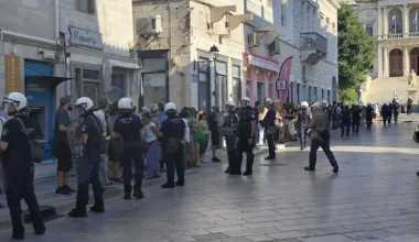 Σύρος: Συγκέντρωση διαμαρτυρίας για την άφιξη Ισραηλινών τουριστών με το κρουαζιερόπλοιο «Crown Iris»