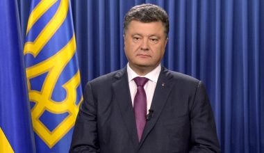 Βίντεο: Οι Ρώσοι κατέστρεψαν ολοσχερώς το εργοστάσιο παραγωγής σοκολάτας του Ουκρανού πρώην προέδρου Π.Ποροσένκο!