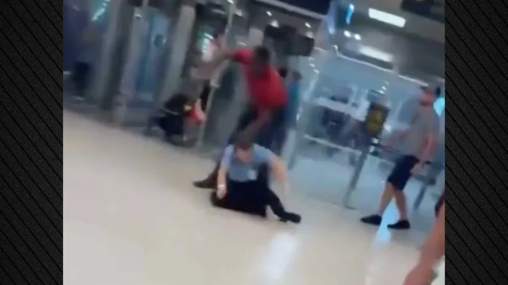 «Χάος» στο αεροδρόμιο της Λισαβόνας: Η στιγμή που Ιρλανδός τουρίστας επιτίθεται σε υπαλλήλους και αστυνομικούς!