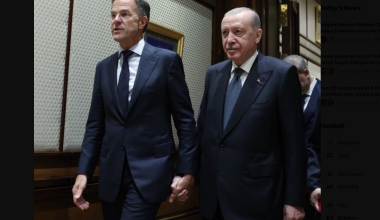 «Ερωτευμένο» με την Τουρκία το ΝΑΤΟ: «Χεράκι-χεράκι» κυκλοφορούν στους διαδρόμους της Συνόδου Ρ.Τ.Ερντογάν & Μ.Ρούτε