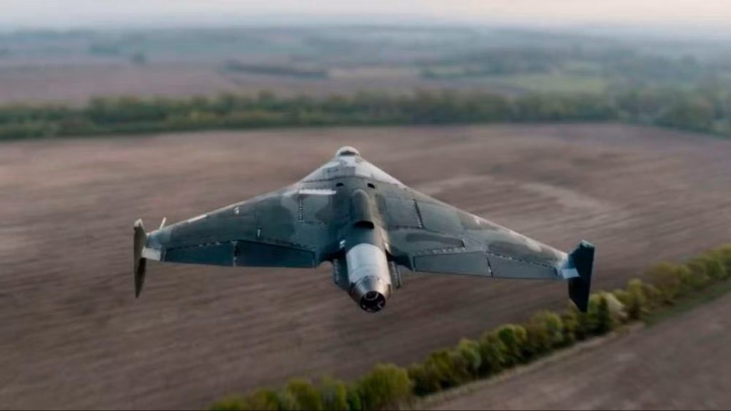 Βίντεο: Ρωσικό drone Geran-4 καταστρέφει ολοσχερώς δύο ουκρανικά φορτηγά που μεταφέρουν μη επανδρωμένα αεροσκάφη