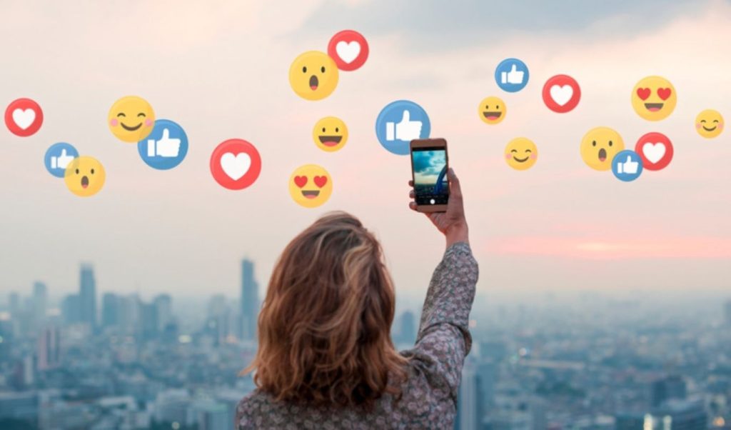 Στην «τσιμπίδα» της ΑΑΔΕ Influencer για αναρτήσεις χωρίς τιμολόγια: Πλήρωσε πρόστιμο 70.000 ευρώ