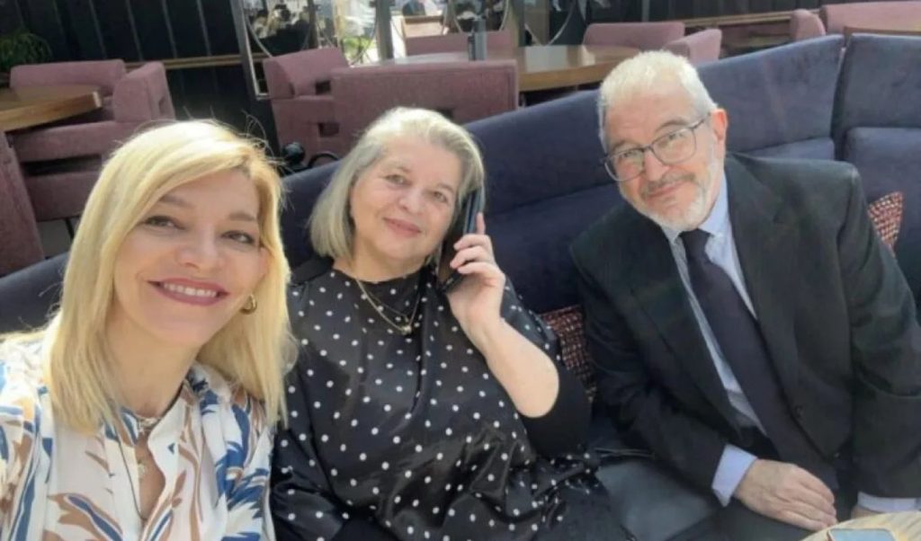 Κοζάνη: Ν.Ανδρουλάκης, Κ.Βέττα και Θ.Κουφονικολάου στην κηδεία της Βάγιας Νέστορα