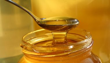 Τι συμβαίνει στο σώμα όταν τρώμε μέλι καθημερινά για 30 ημέρες – Οι αλλαγές που μπορεί να παρατηρήσετε