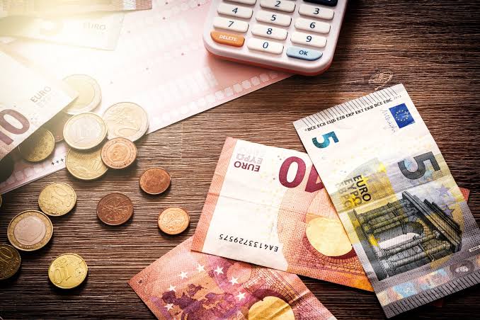 e-ΕΦΚΑ: Όσα πρέπει να ξέρετε για τη νέα ρύθμιση οφειλών σε 72 δόσεις – Οι προϋποθέσεις και οι δικαιούχοι