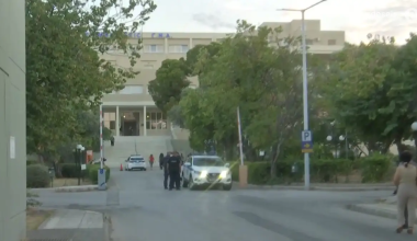 Προσήχθη ένας ύποπτος για τη φωτιά στο Σισμανόγλειο