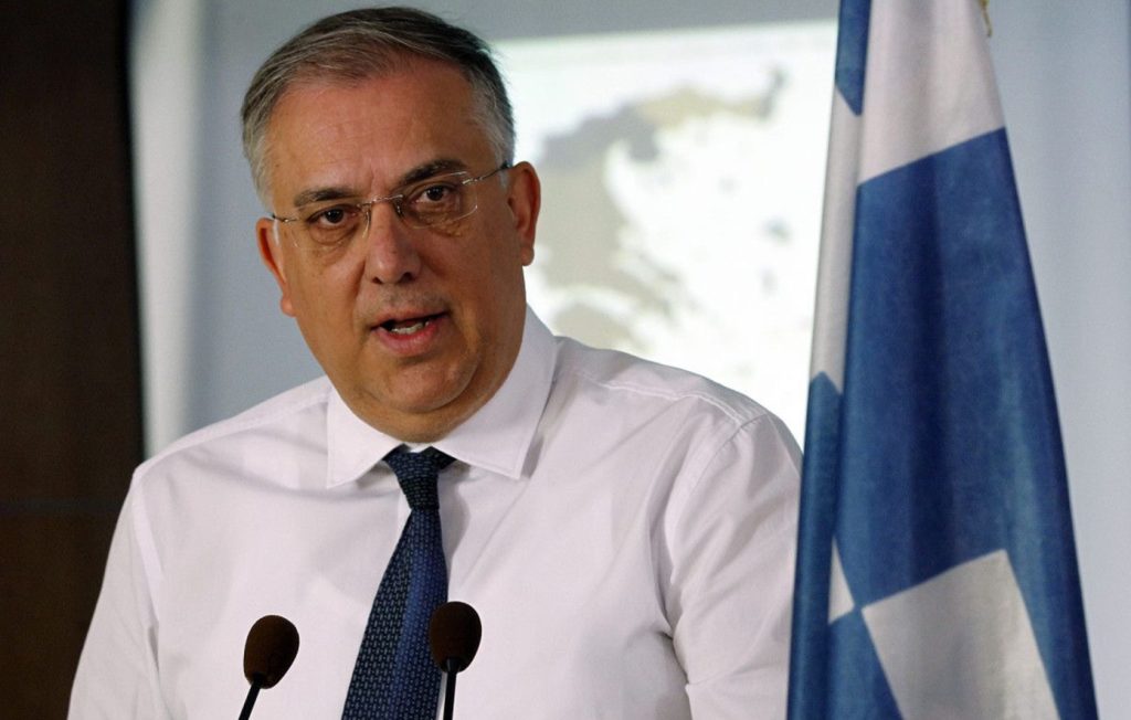 Προεκλογική σύσκεψη για τις τιμές: Ο Τ.Θεοδωρικάκος καλεί την αγορά για μειώσεις από τον Σεπτέμβριο