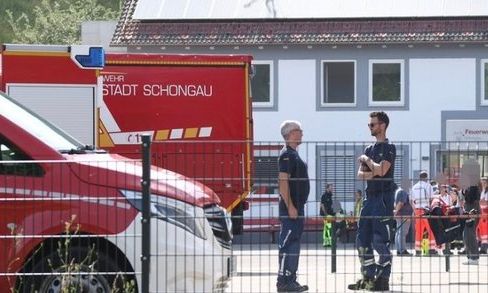 Γερμανία: 16χρονος πρώην μαθητής ο δράστης της επίθεσης σε σχολείο – Εισήλθε με όπλο και συνέχισε με μαχαίρι