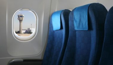 Γιατί τα παράθυρα των αεροπλάνων είναι στρογγυλά – Το λάθος που άλλαξε για πάντα την αεροπορία