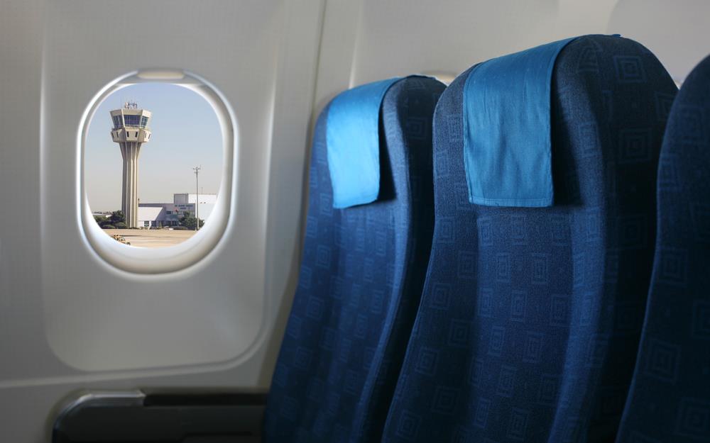 Γιατί τα παράθυρα των αεροπλάνων είναι στρογγυλά – Το λάθος που άλλαξε για πάντα την αεροπορία