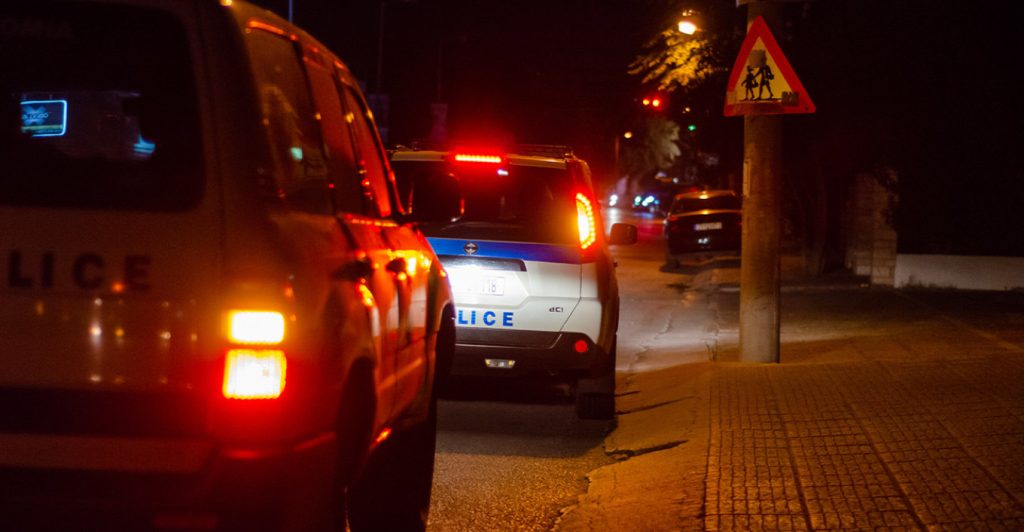 Προσωρινά στη φυλακή τα δύο άτομα που εισέβαλαν ένοπλα σε καντίνα στην Ηλεία και τα έκαναν «Γης Μαδιάμ»