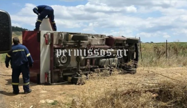 Σκοτώθηκε 21χρονος οδηγός φορτηγού στην Θήβα – Το όχημα εξετράπη της πορείας του (βίντεο)