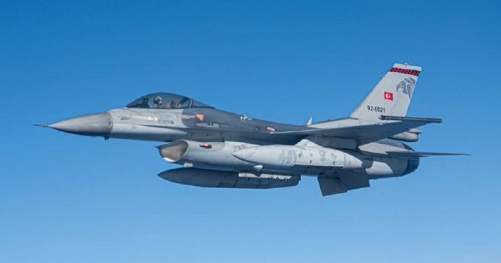 «Ακάθεκτη» η τουρκική προκλητικότητα: Παραβιάσεις & παραβάσεις στο Αιγαίο – Σημειώθηκε «εικονική αερομαχία»