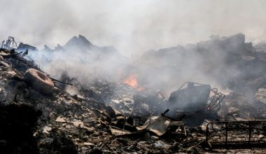 Εικόνες Αποκάλυψης στη Λάρισα: Καταστράφηκε το εργοστάσιο ανακύκλωσης από την πυρκαγιά – Δείτε φωτογραφίες