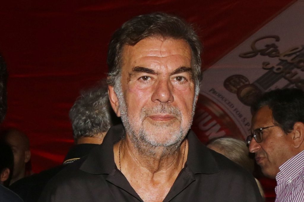 Λ.Κομνηνός: Η σπάνια οικογενειακή φωτογραφία με τη Ν.Τριάντη και τους γιους τους από την δεκαετία του ’70