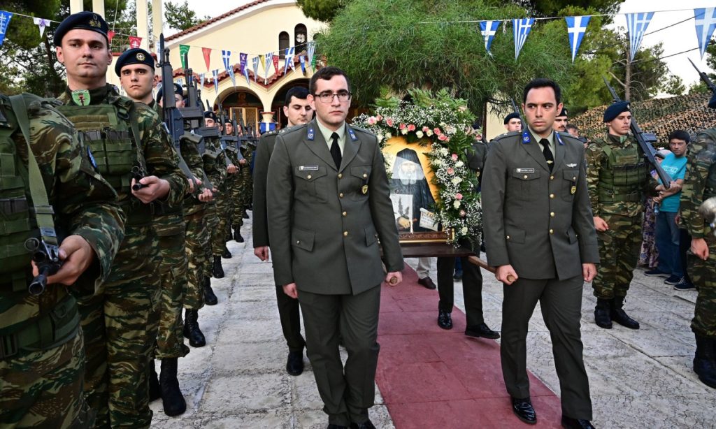 Χαϊδάρι: Με λαμπρότητα πραγματοποιήθηκε ο εορτασμός του Αγίου Παϊσίου (φώτο)