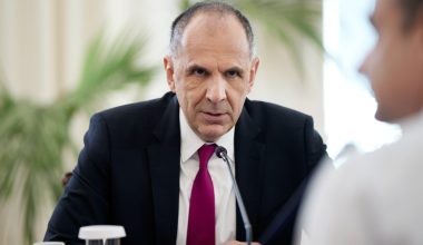 Γ.Γεραπετρίτης: «Εμείς βάλαμε την χώρα στο F-35»