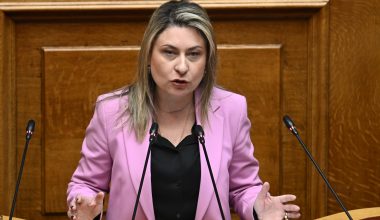 Χ.Αλεξοπούλου: Η τοποθέτηση της υφυπουργού Μεταφορών μετά τα απειλητικά μηνύματα στη Σέβη Βουλουδάκη