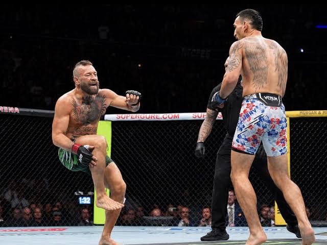 UFC: Ο Κόνορ ΜακΓκρέγκορ επέστρεψε και ηττήθηκε σε χρόνο-ρεκόρ μετά από σοβαρό τραυματισμό (βίντεο)