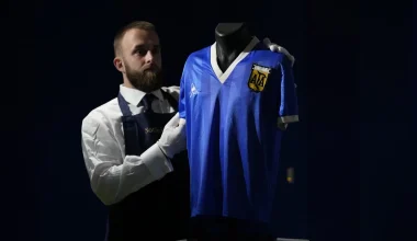 Αργεντινή – Αγγλία: Επιστροφή στο 1986 με τις ίδιες εμφανίσεις σε μια ιστορική «μάχη» (βίντεο)