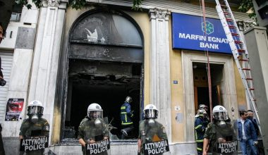 Συνελήφθη στη Βρετανία και η 46χρονη που κατηγορείται για τον εμπρησμό στη Marfin – Τι υποστηρίζει η ίδια
