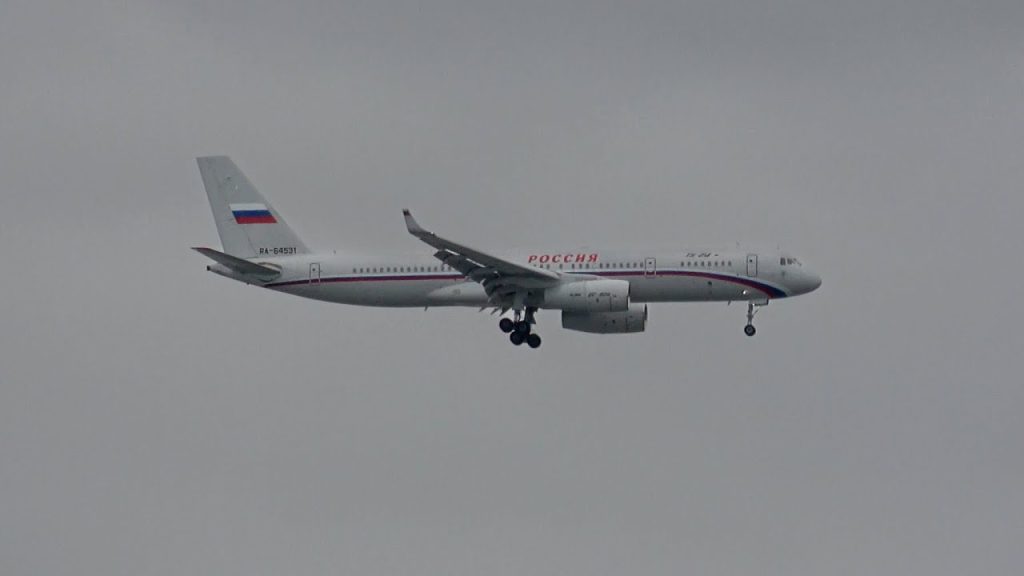 Tu-214 και An-148 πέταξαν από την Μόσχα στην Τεχεράνη!