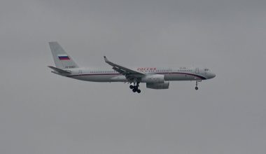 Tu-214 και An-148 πέταξαν από την Μόσχα στην Τεχεράνη!