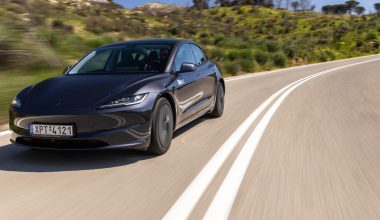 Δοκιμάζουμε το νέο Tesla Model 3 RWD