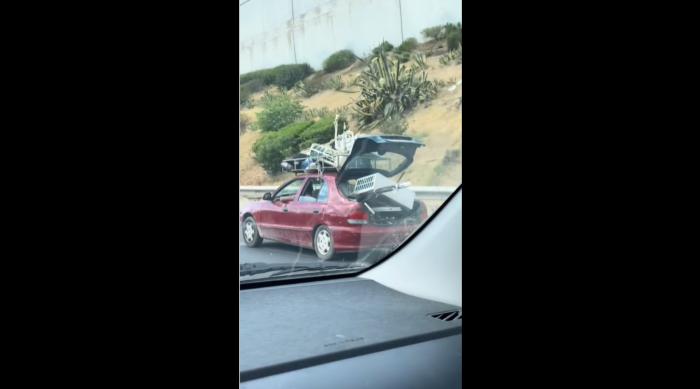 Το βίντεο που έγινε viral: Υπερφορτωμένο αυτοκίνητο στη ΛΕΑ – Αγνόησε κάθε κανόνα ασφαλείας
