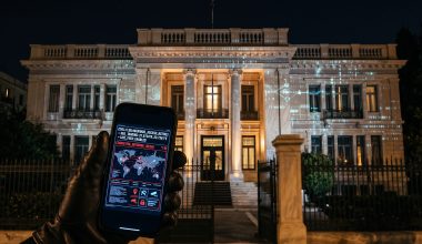 Με την πλάτη στον τοίχο το Μαξίμου για τις υποκλοπές: Η  παραδοχή Ντίλιαν και ο πόλεμος κατά του Α.Σαμαρά