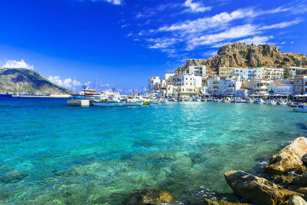 Γερμανικό αφιέρωμα αποθεώνει την Κάρπαθο: Το ελληνικό νησί που παραμένει «κρυφό διαμάντι» της Μεσογείου